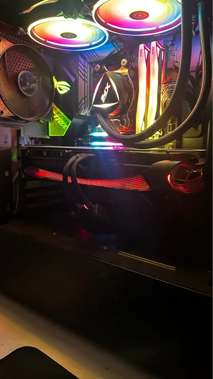 Placa de Vídeo RTX 4070 zotac AMP AIRO