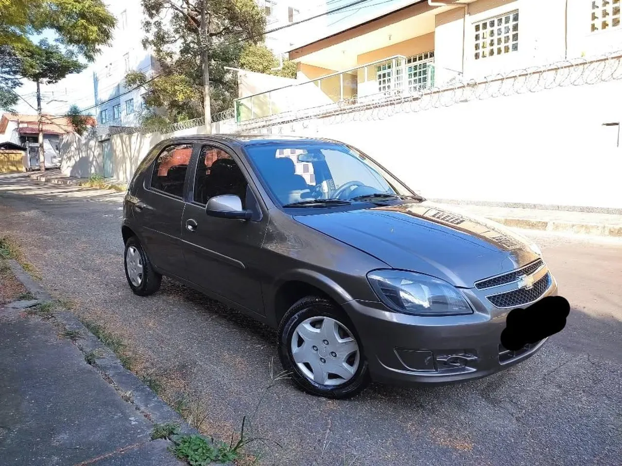 VENDO CELTA COMPLETO