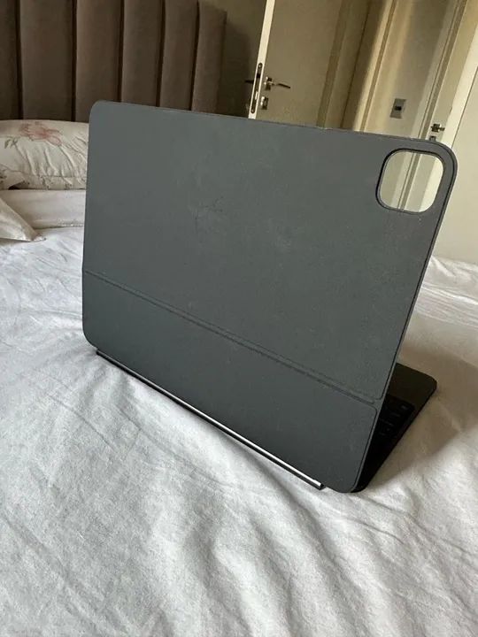 Apple Pencil Pro e Magic Keyboard iPad Pro m4 13 pol - Foto 4