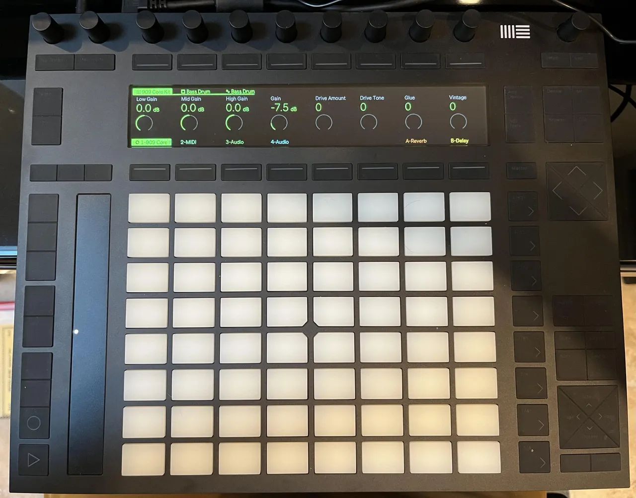 Controlador MIDI Ableton Push 2 - Instrumentos musicais - Aldeota