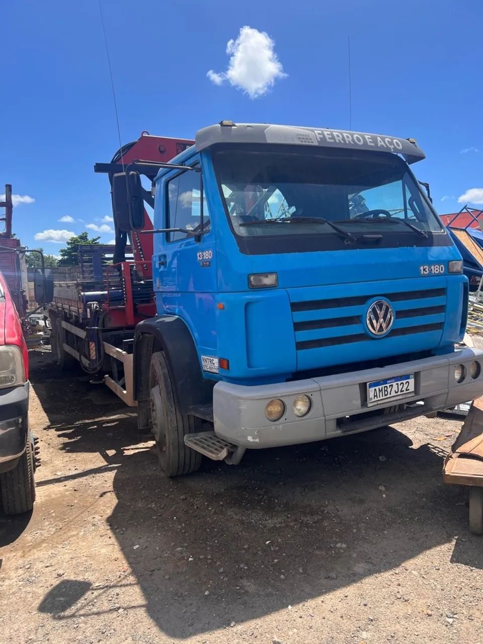 Caminhão VW 13180 - Munck