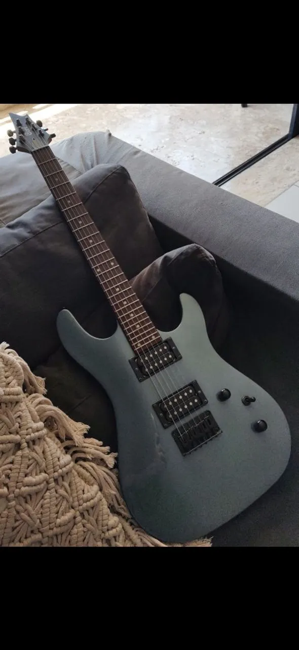 Guitarra Cort KX100