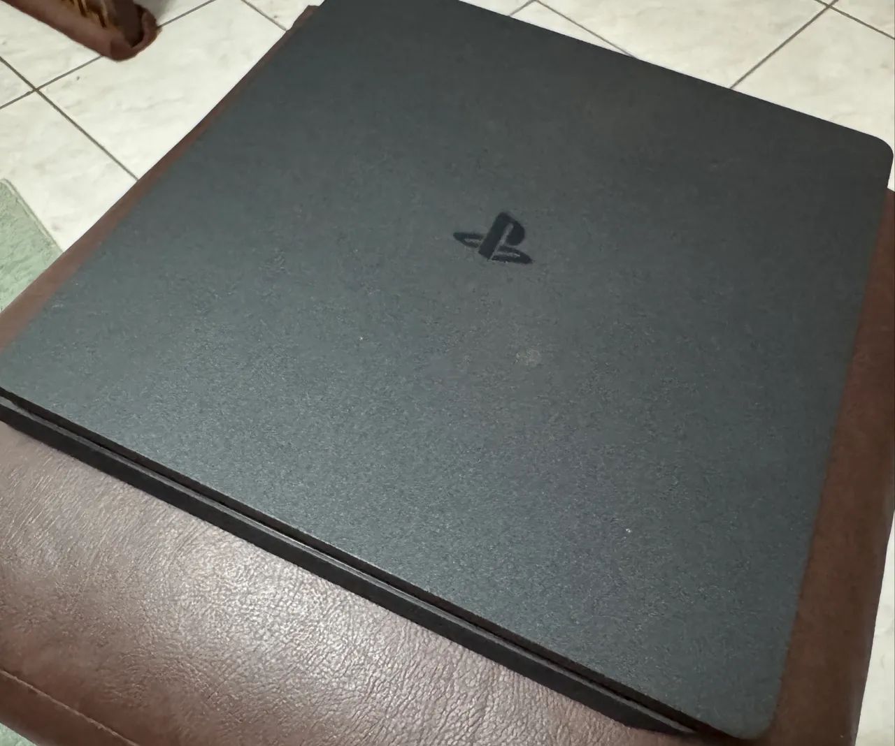 PS4 SLIM 1TB