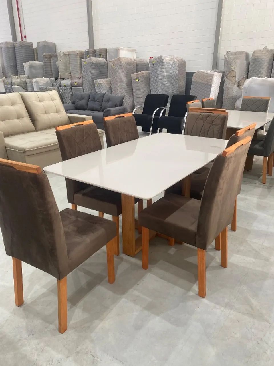 Mesa de Jantar com 6 cadeiras  ÚLTIMA PEÇA