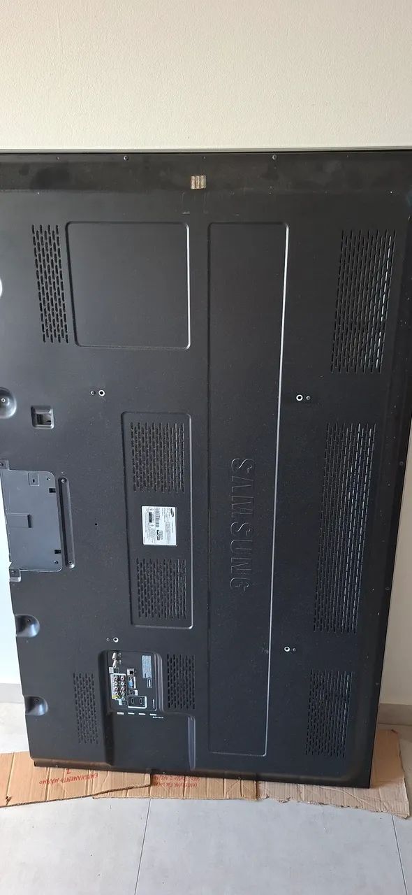 Vende se uma tv plasma 64 polegada p conserto ela parou de funcionar  - Foto 2