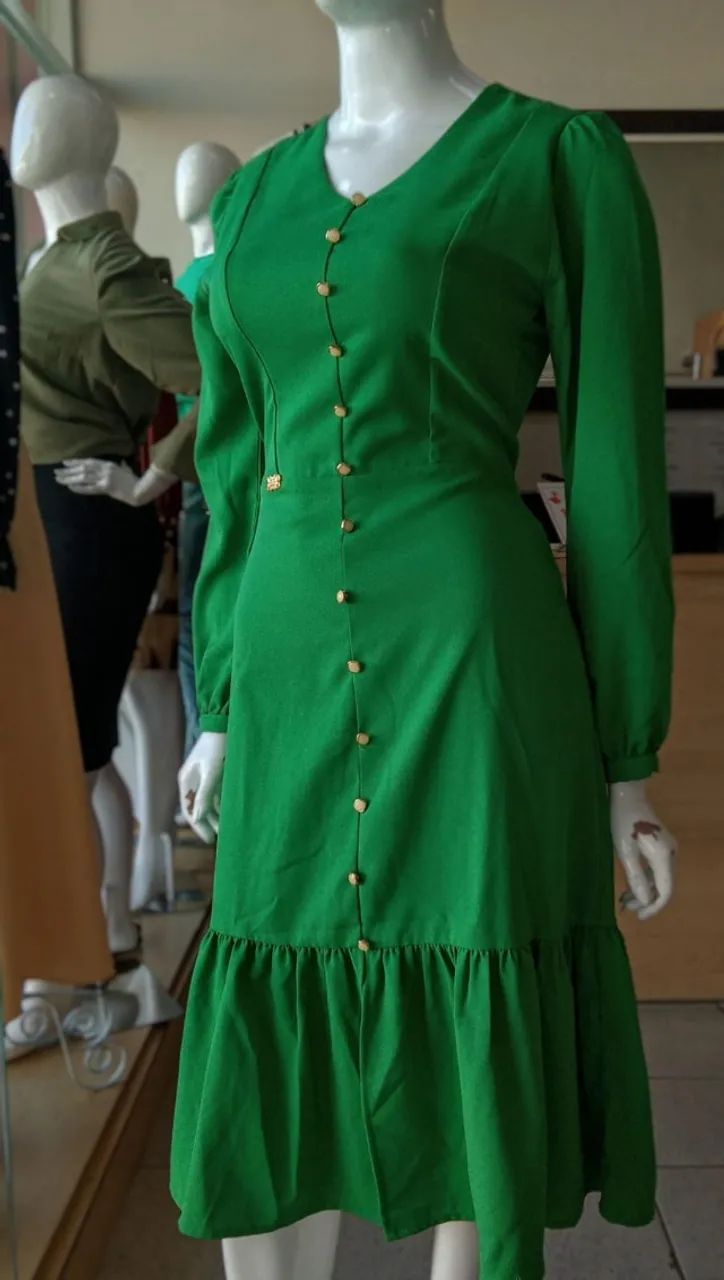 vestido modelagem sereia manga longa