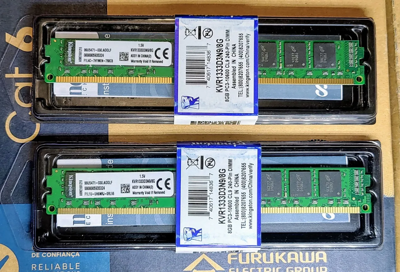 Memória Kingston DDR3 16GB (2x8)