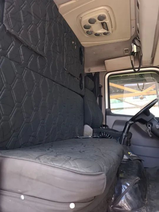 Caminhão VW Constellation 24.250 - 2010 - Foto 10