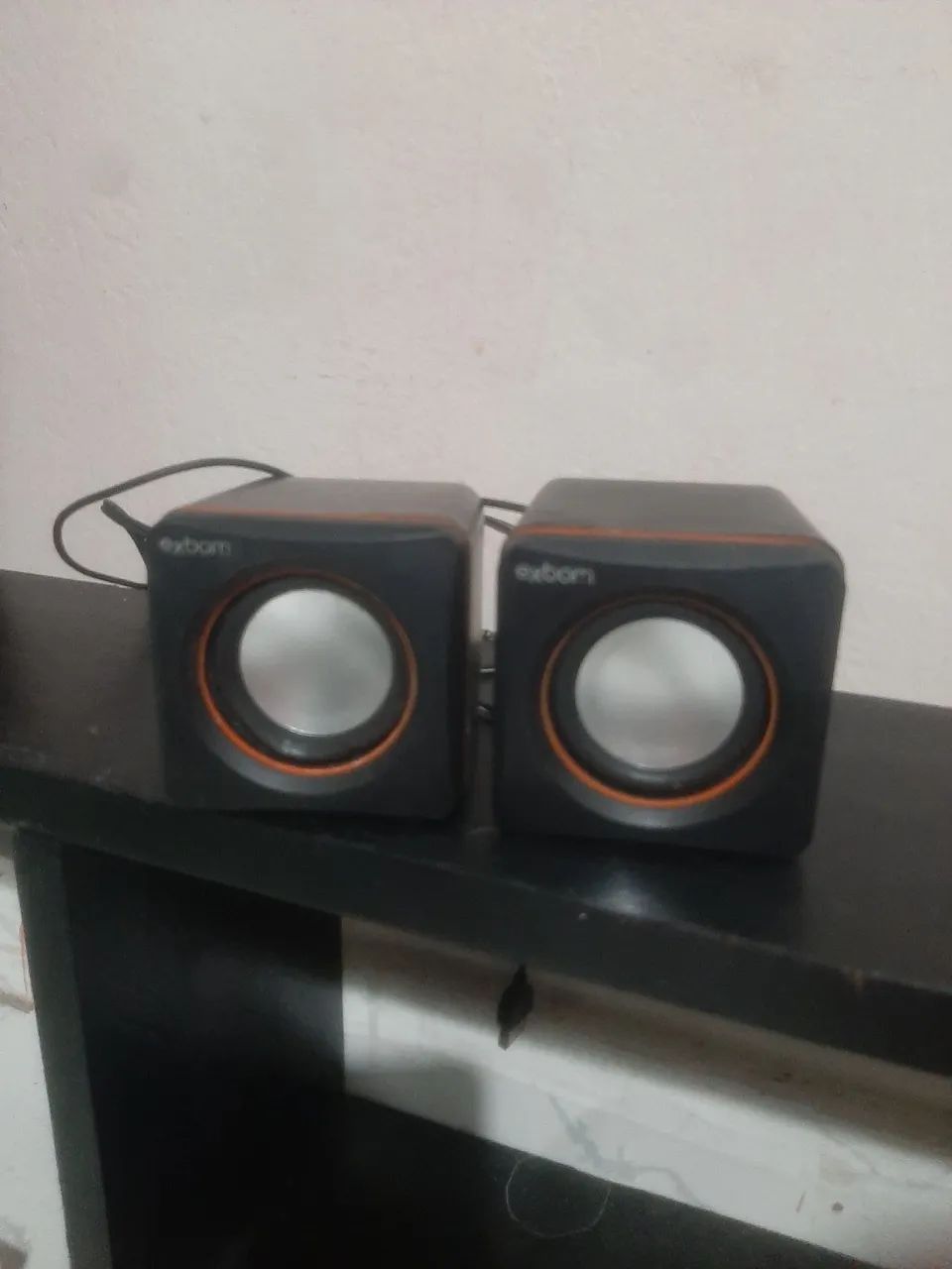 Caixa de Som 2.0 exbom