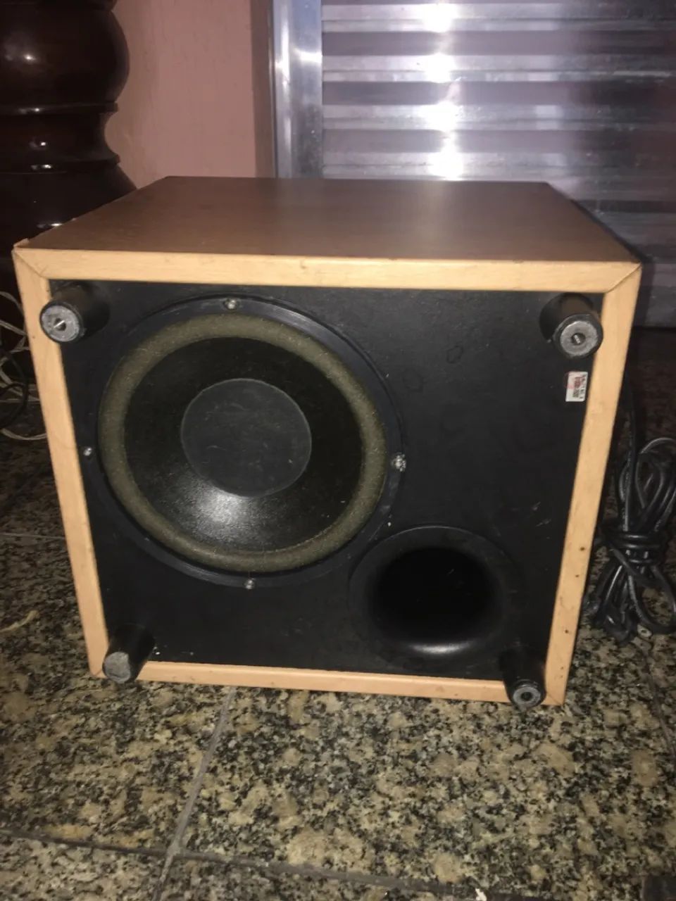 Caixa de Som Subwoofer Jamo E4SUB.1 - Foto 3