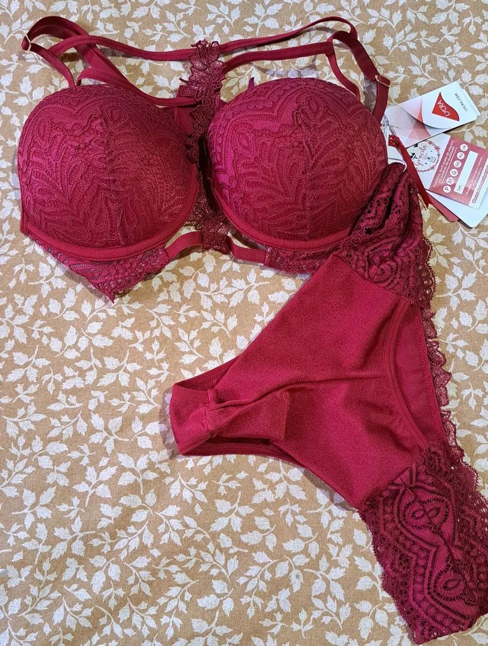Conjunto de lingerie vermelho com renda - Foto 4