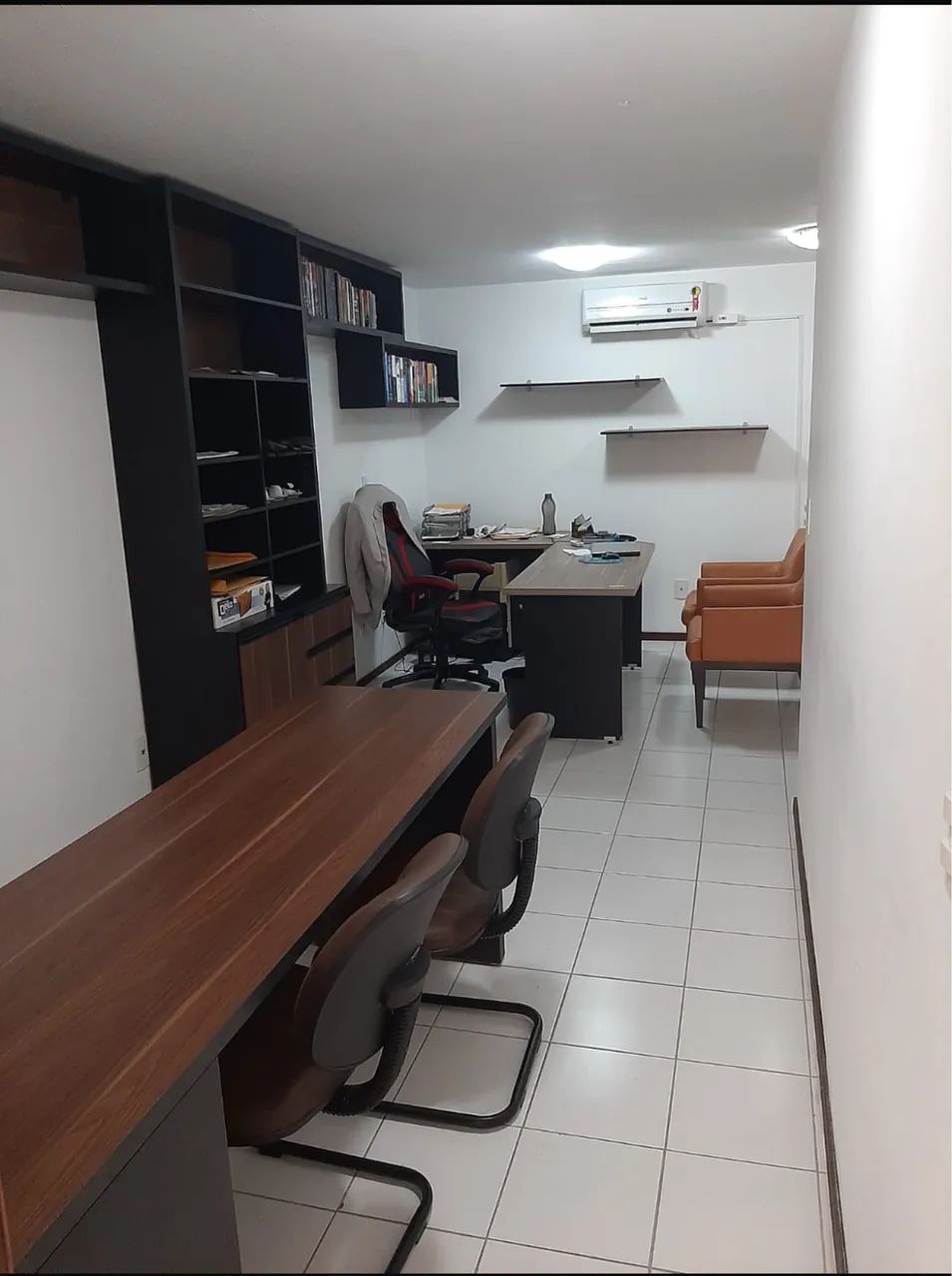 Escritório mobiliado 