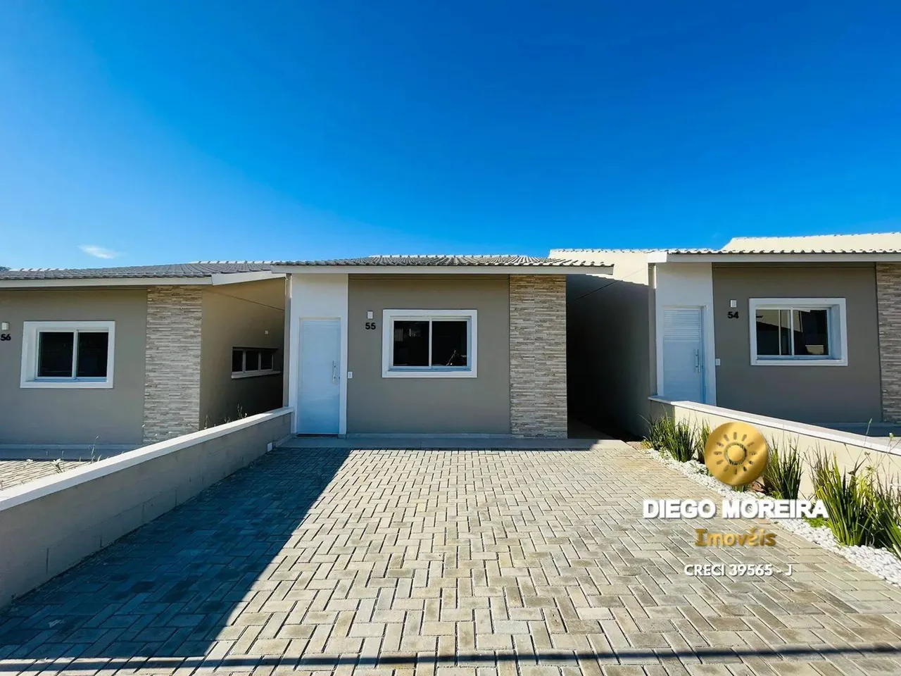 Casa disponível para locação e venda em Residencial estilo Village