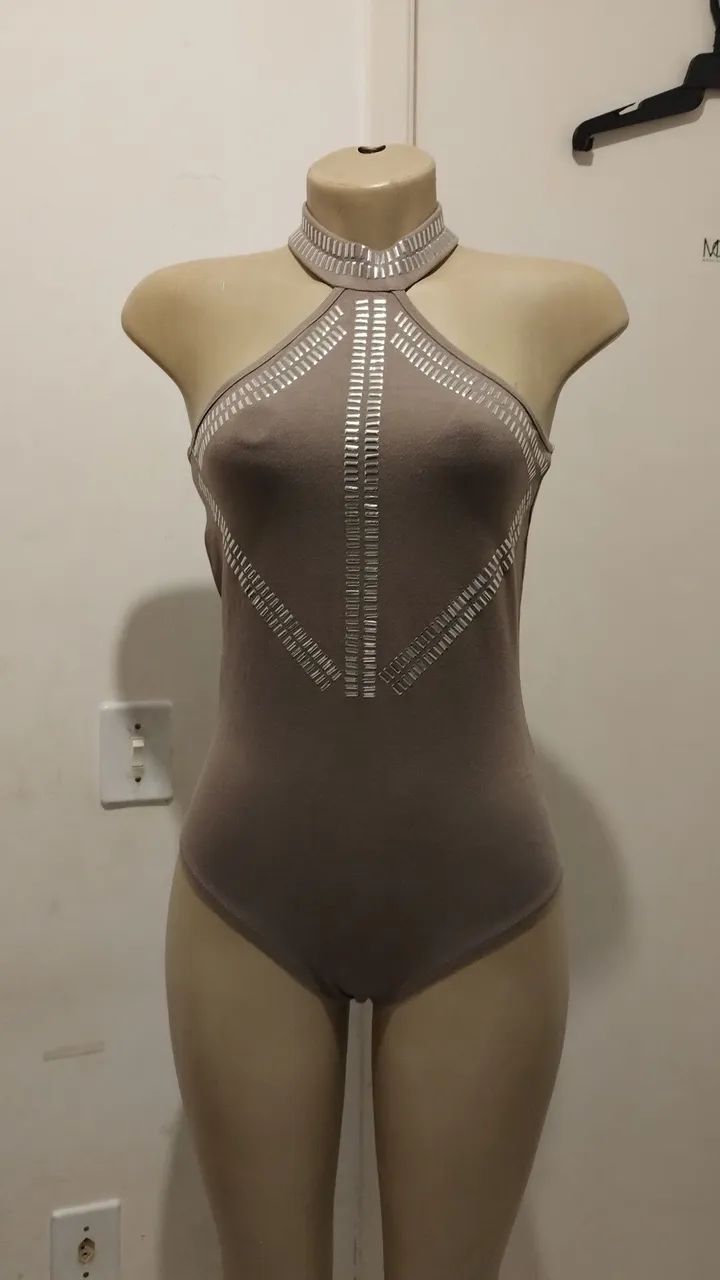 Body Feminino com Detalhes em Strass