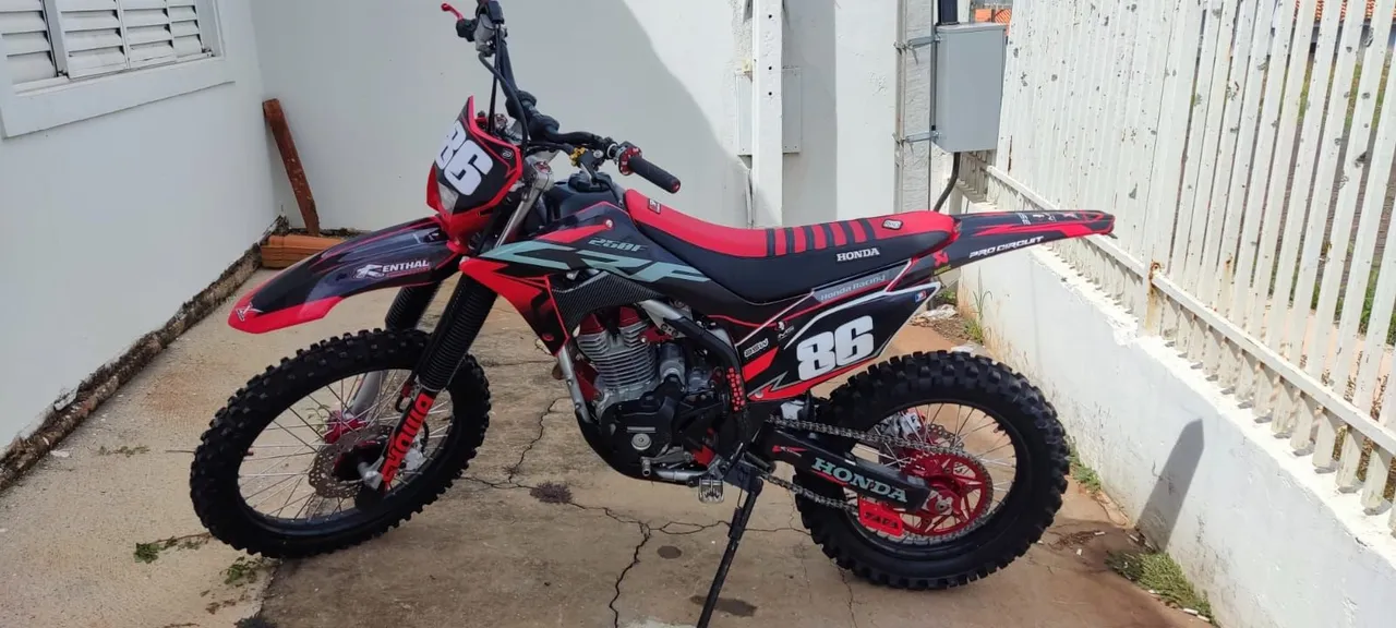 Honda CRF250F, IMPECÁVEL!!!