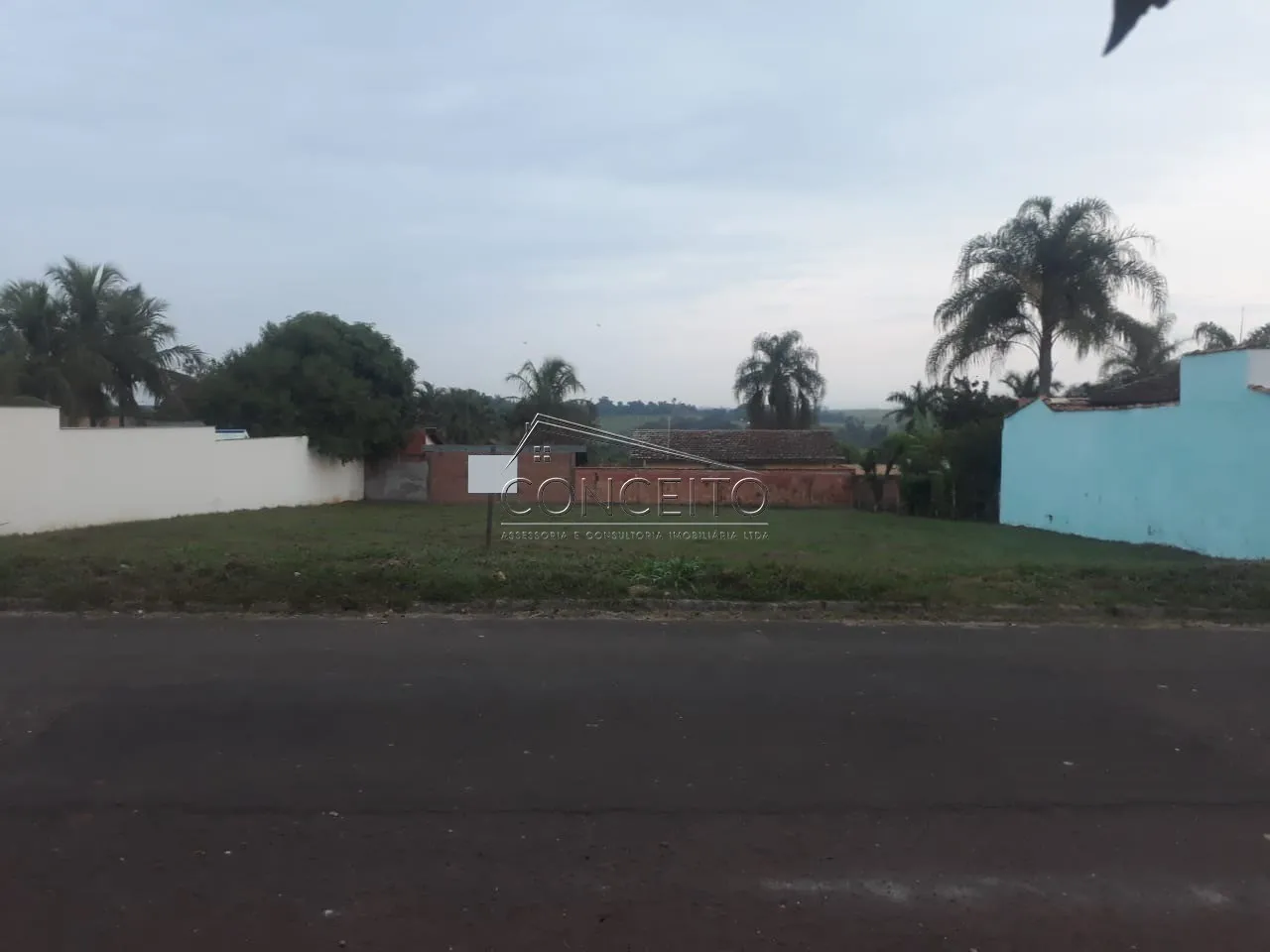 Terreno à venda no Condomínio Colinas do Piracicaba com 1010 m² de área total