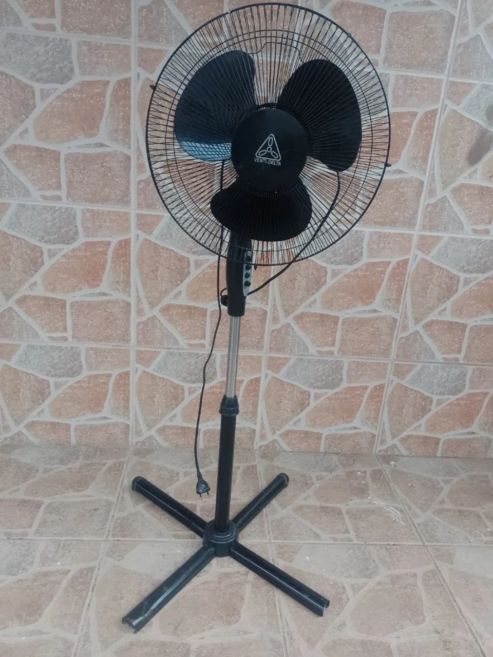 Ventilador de Coluna Venti-Delta