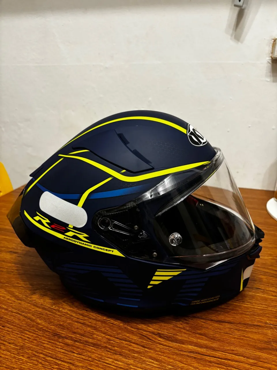 Capacete KYT