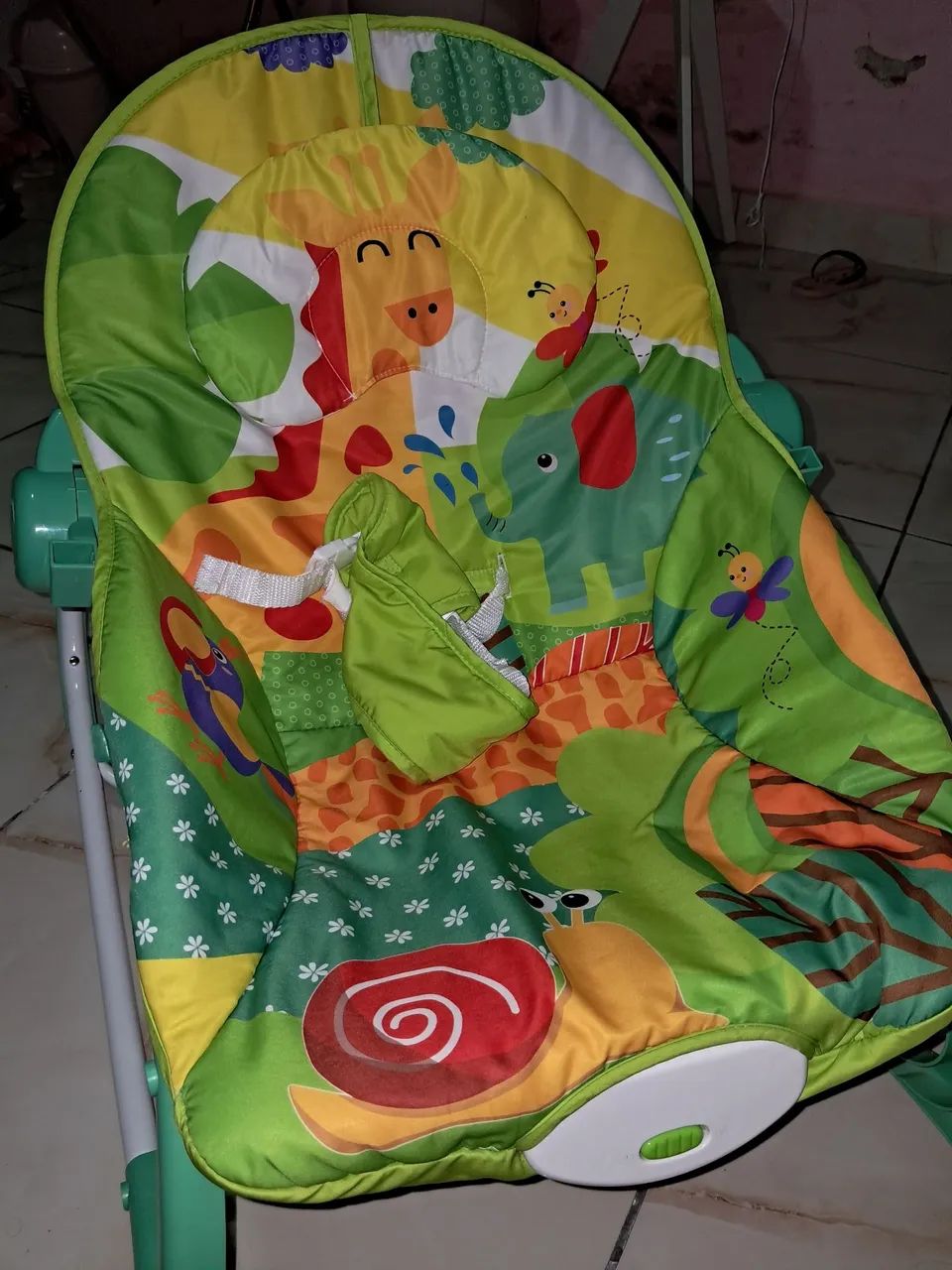 Cadeira de descanso vibratória 