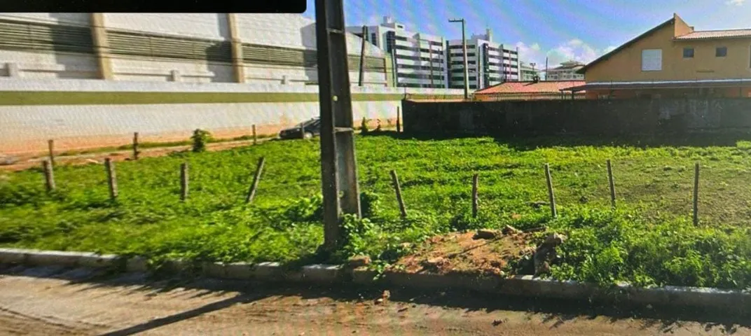 TERRENO À VENDA -LOCALIZAÇÃO PRIVILEGIADA NO BAIRRO ATALAIA ARACAJU/SE