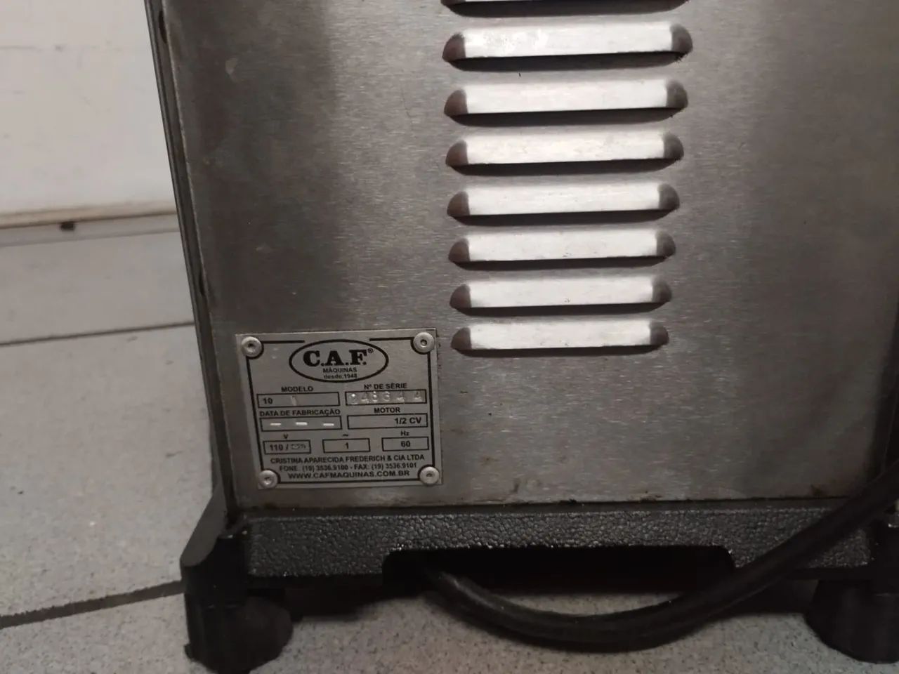 Vendo moedor de carne a 1200  e um ralador de queijo a 1100 - Foto 4