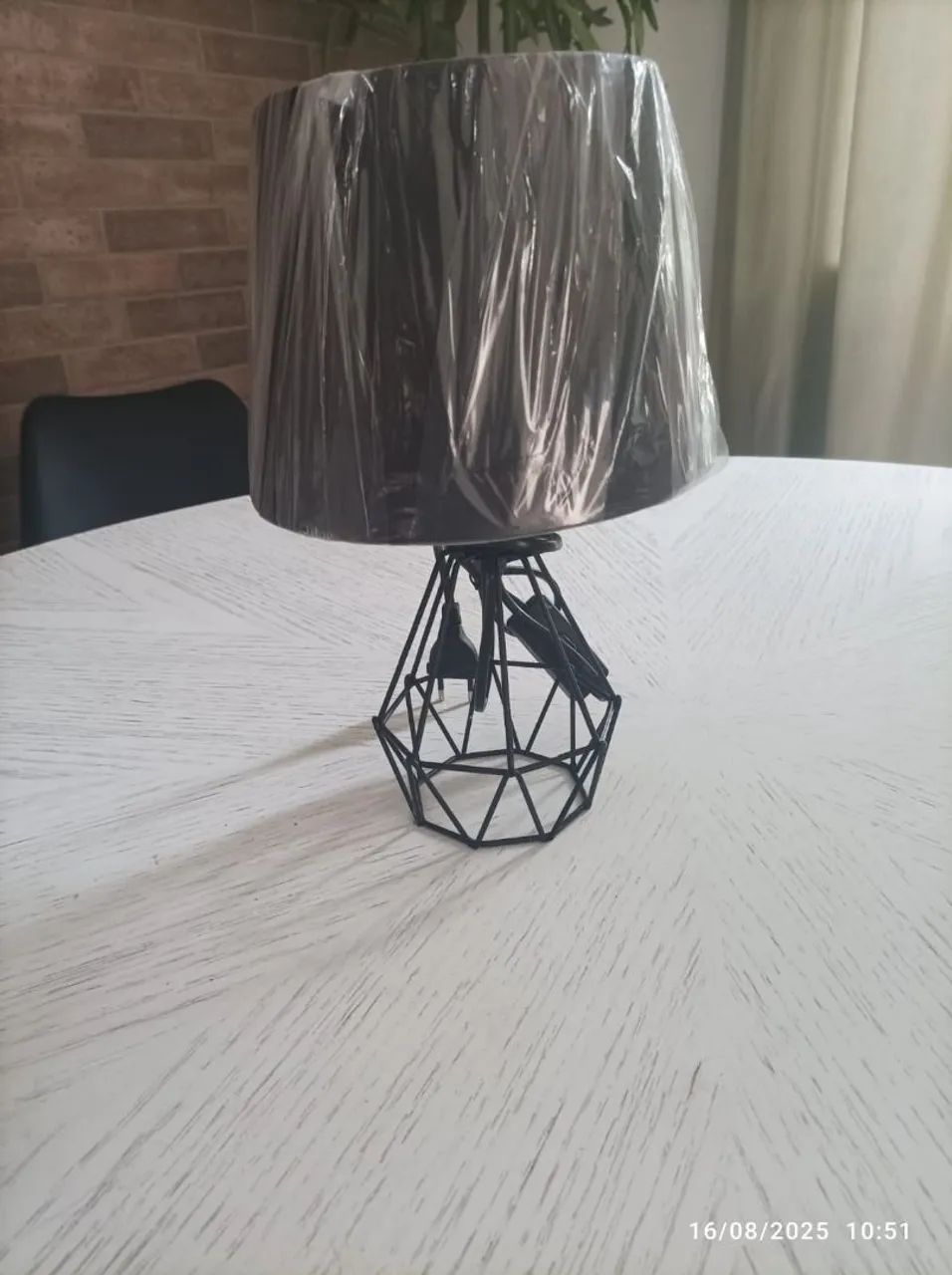 02 Abajures de Design Moderno - Foto 2