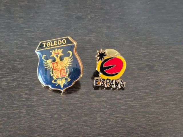 2 Bottons / Pin / Broche. Souvenir Espanha E Toledo. Vintage