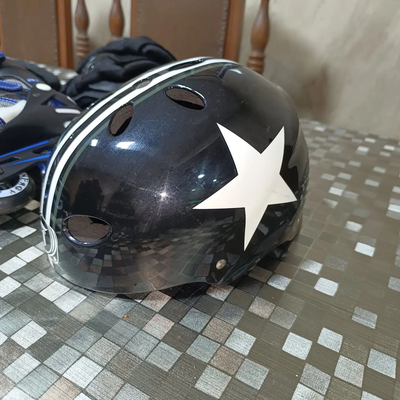 Patins Inline Abel 5 - Tamanho 33 ao 36 - Traxart + proteção e capacete Traxart - Foto 3