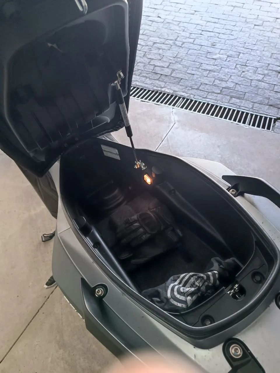 Linda scooter Cruissym 2025  com 1500 km coe verde . - Foto 2