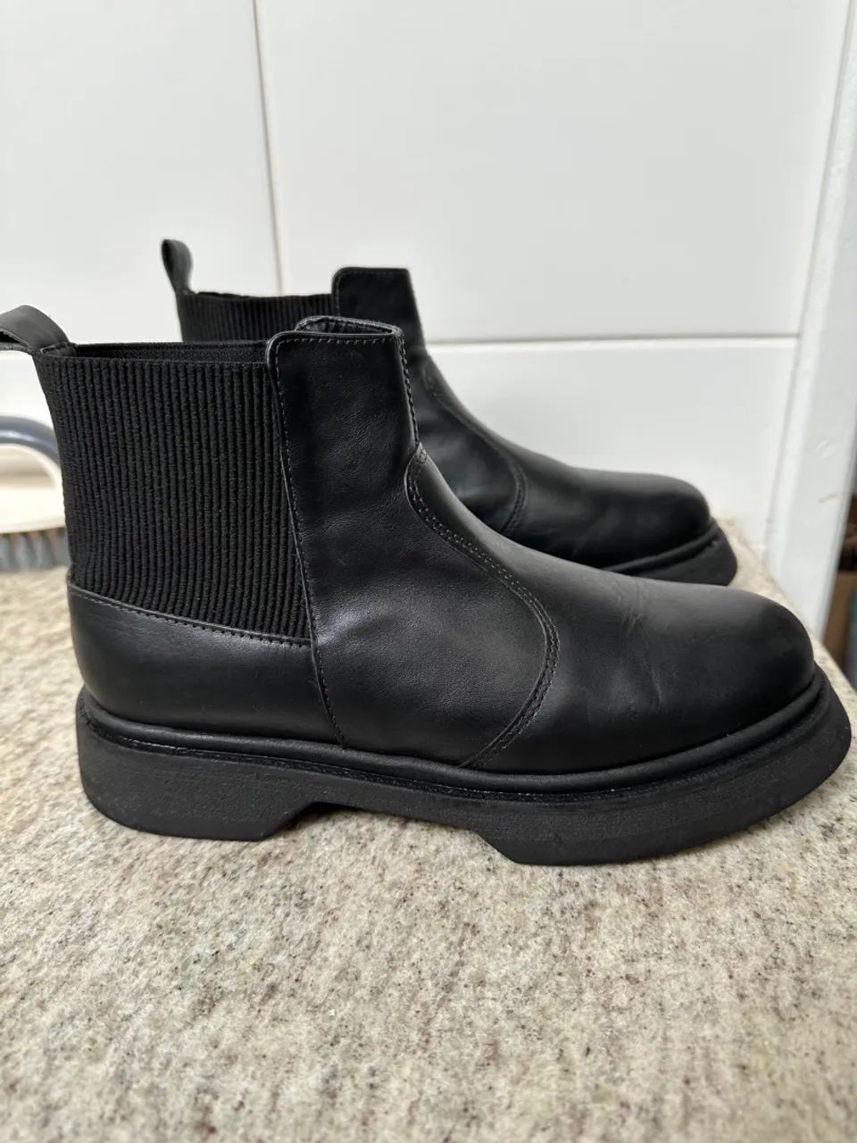 Botas Chelsea Tratoradas - Preto