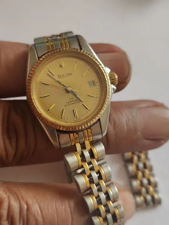 Relógio Bulova Automático feminino suíço 