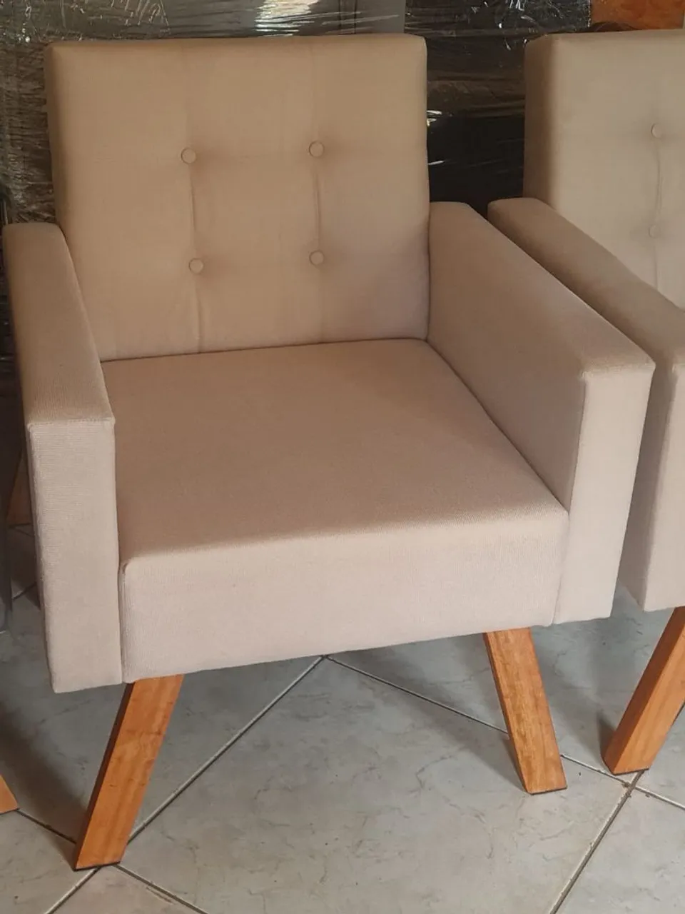 Poltrona muito confortável e resistente, direto da fábrica em ate 10x sem juros