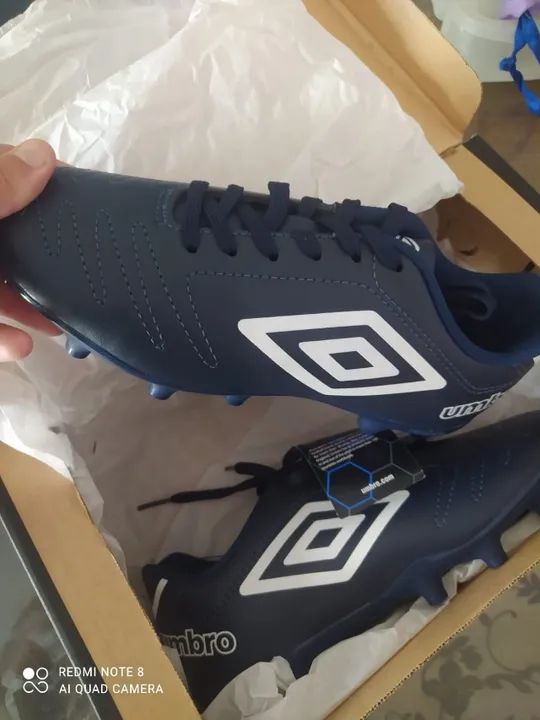 chuteira umbro azul, tamanho 36 - Foto 5