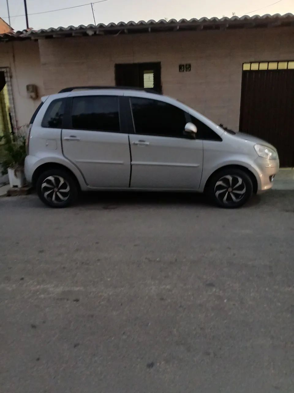 Fiat Idea Attractive 1.4 Fire Flex 8V 5P 2013 - Foto 4