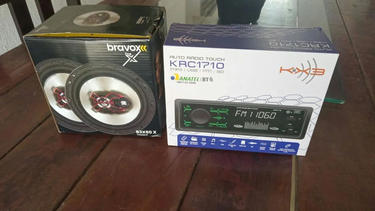 Som automotivo completo com auto rádio e alto falantes - Foto 3