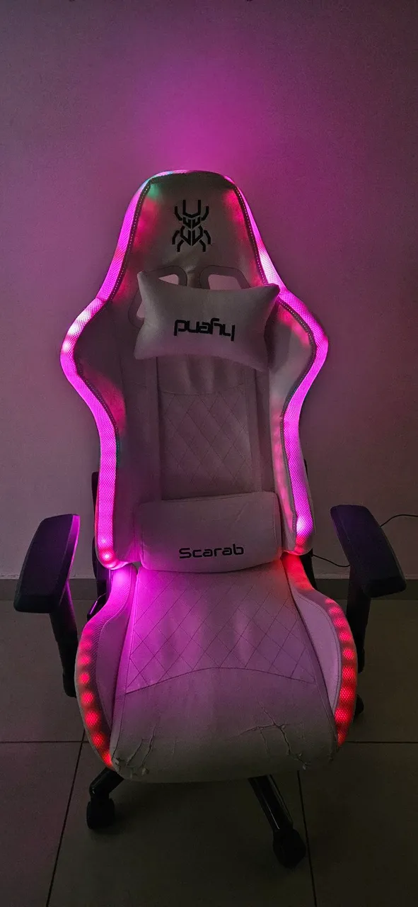 Cadeira Gamer Scarab com Iluminação RGB