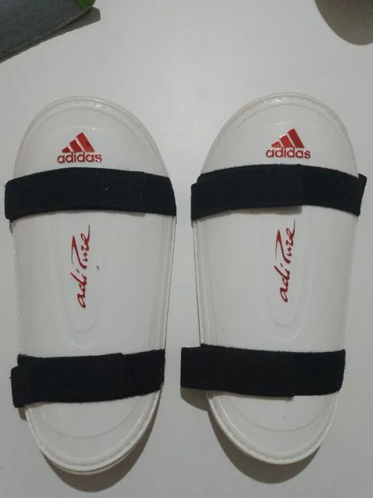 Caneleira futebol futsal Adidas Nike Penalty  - Foto 4