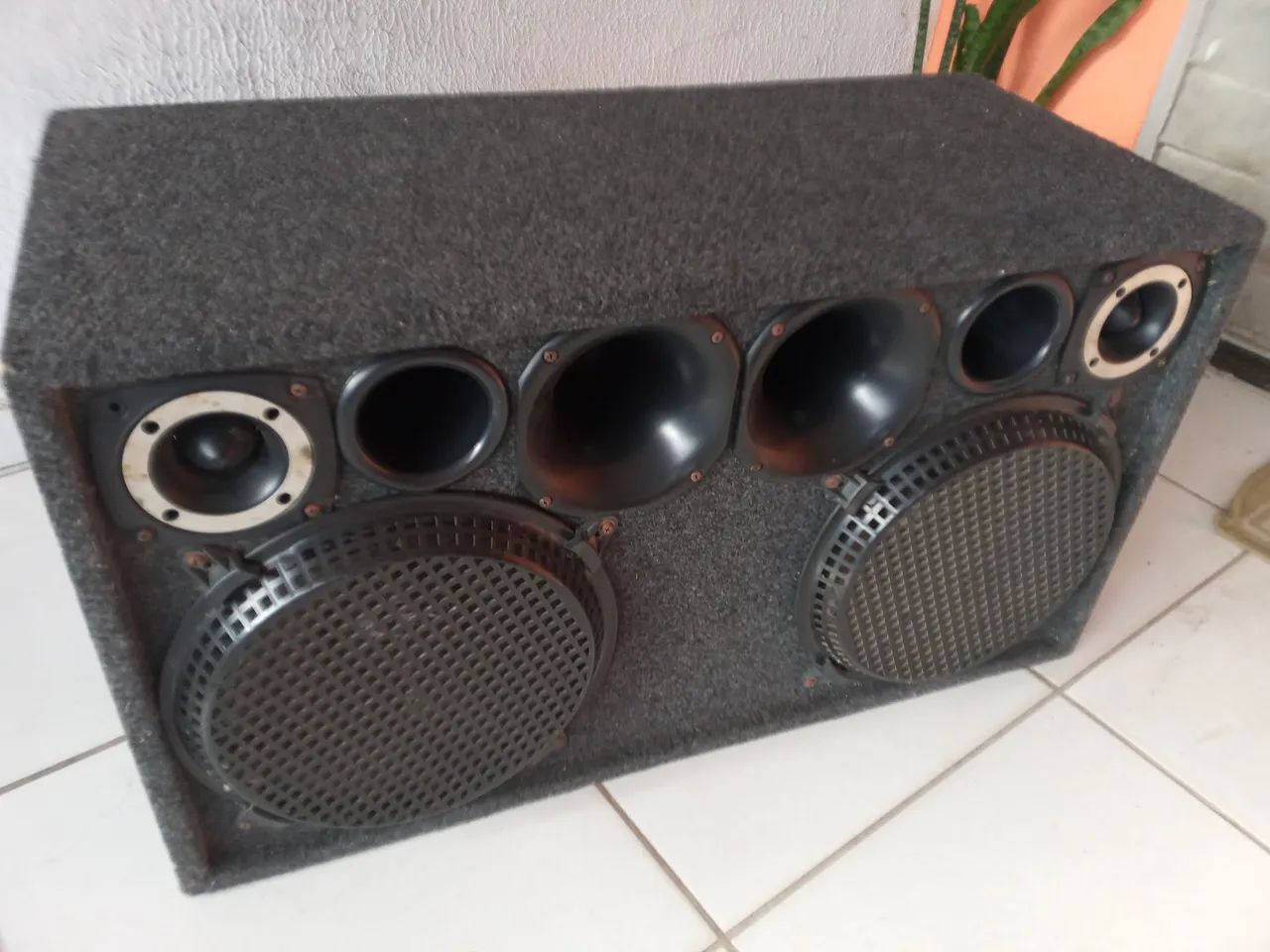 Caixote e módulo64520775582723121