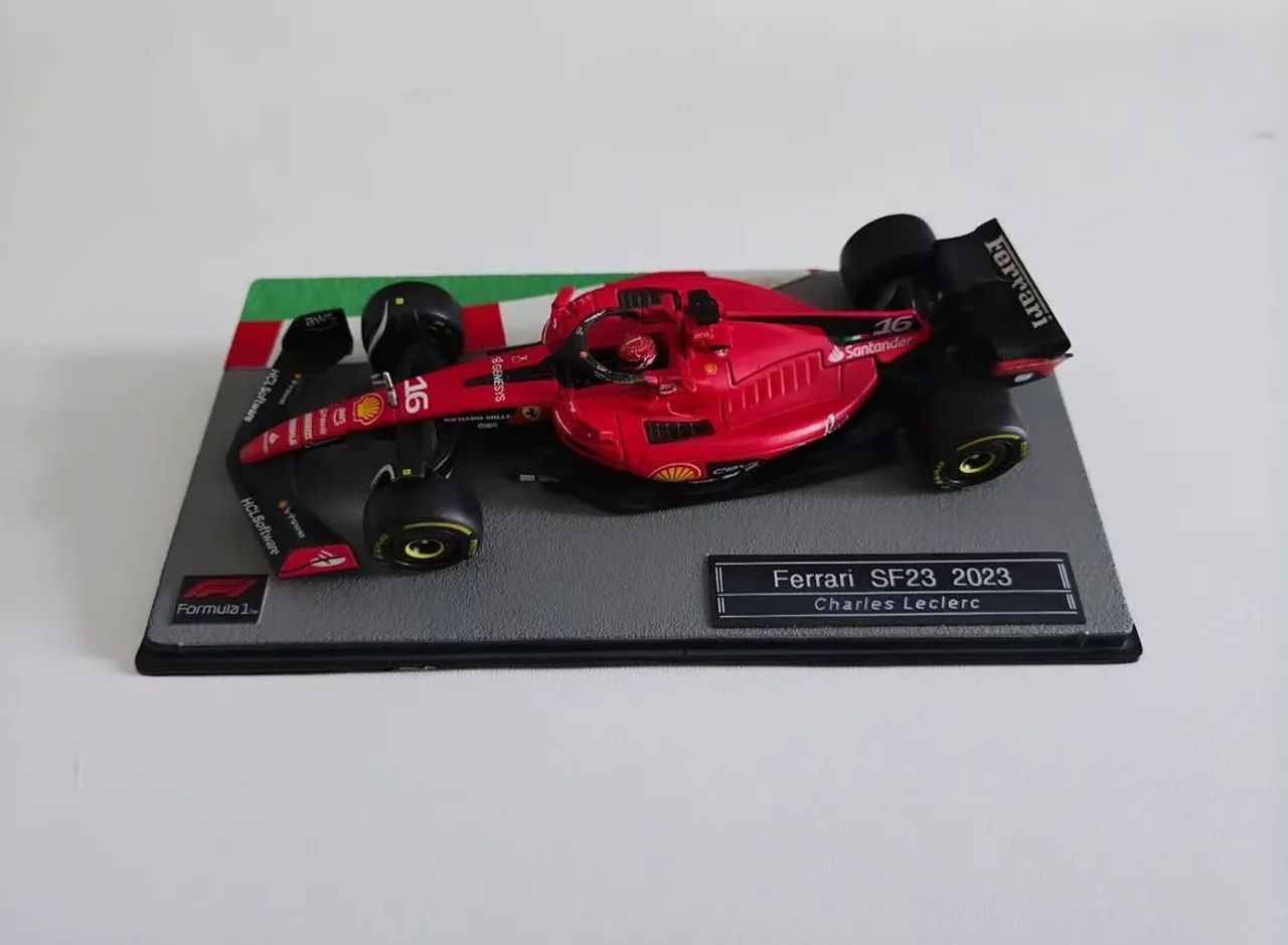 Ferrari SF23 1:43