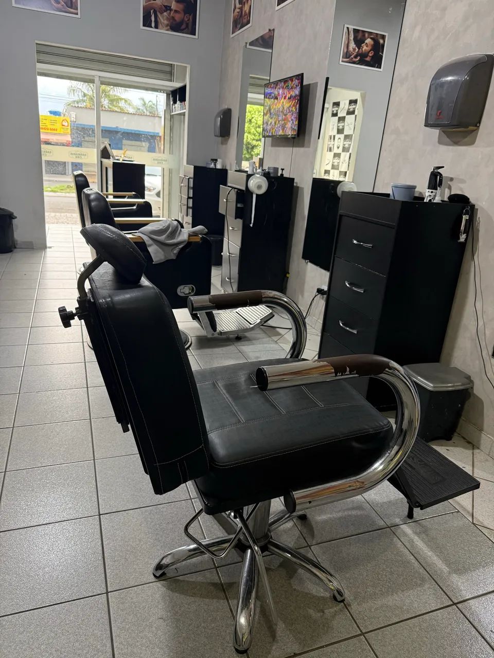 Cadeira reclinável para barbearia e salão de beleza 