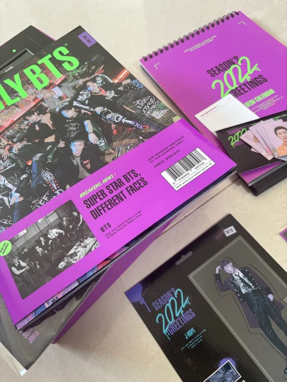 BTS Seasons Greetings 2022 completo - CDs, DVDs etc - Jardim