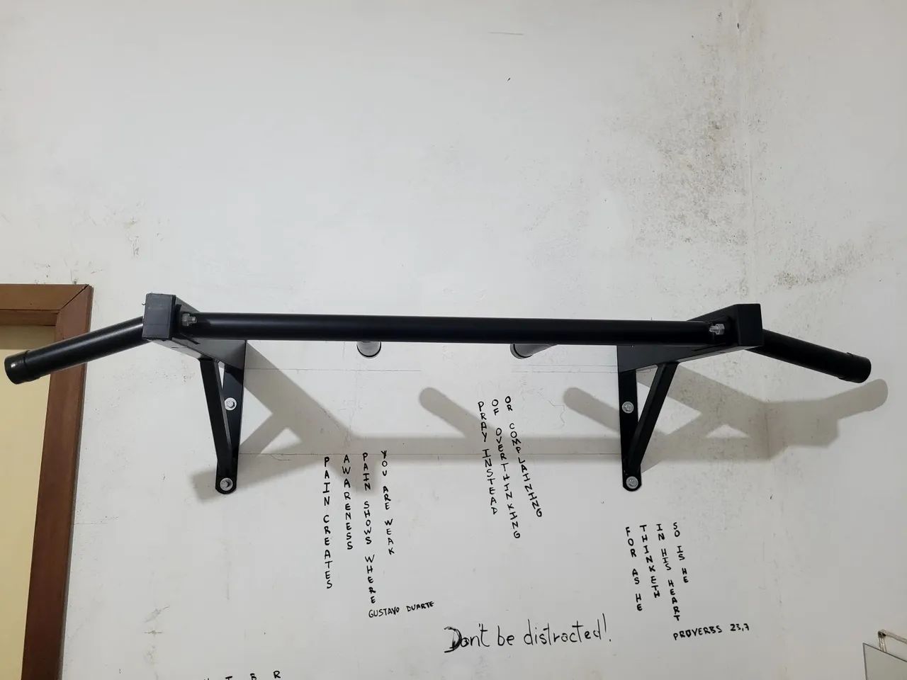 Barra fixa de parede para exercícios - Foto 4