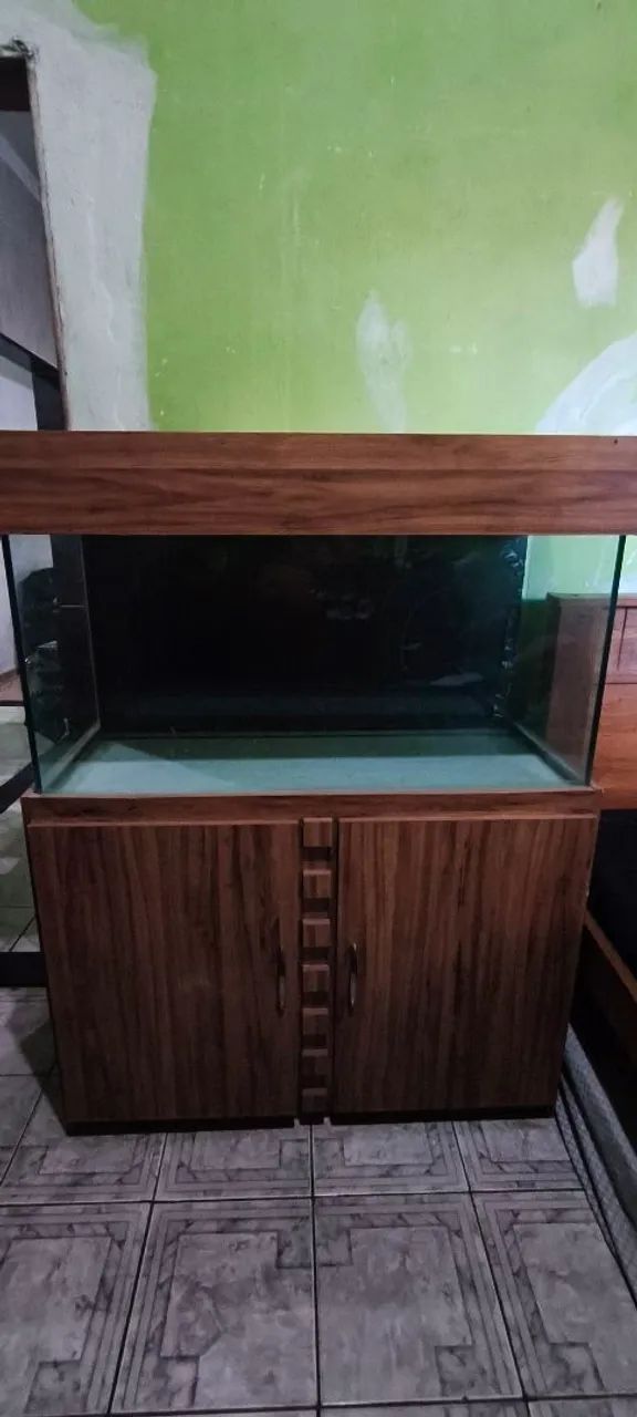 Vendo aquário usado de 200L (100x40x50) com móvel - Não entrego