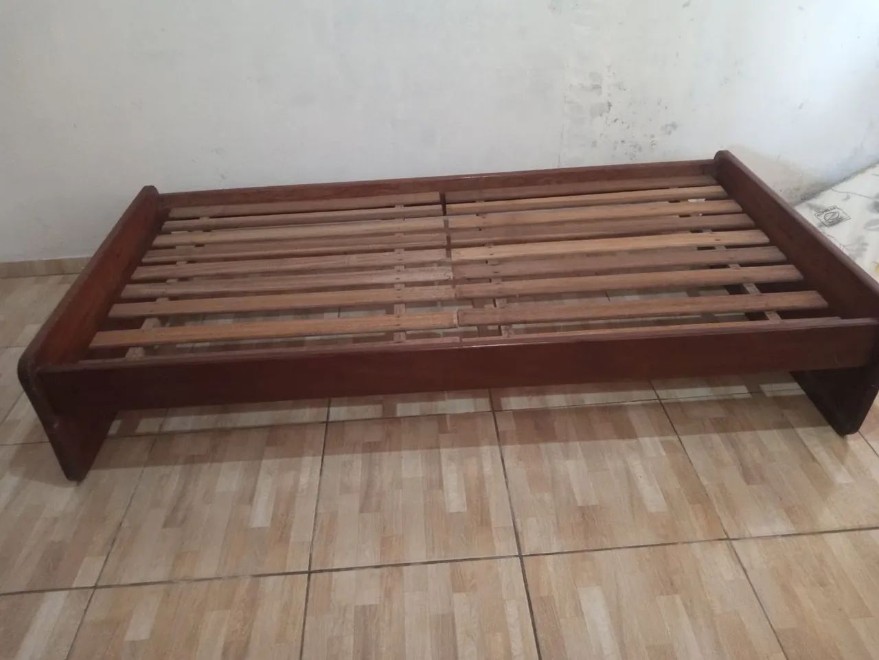 Cama solteirão de angelim pedra  - Foto 2