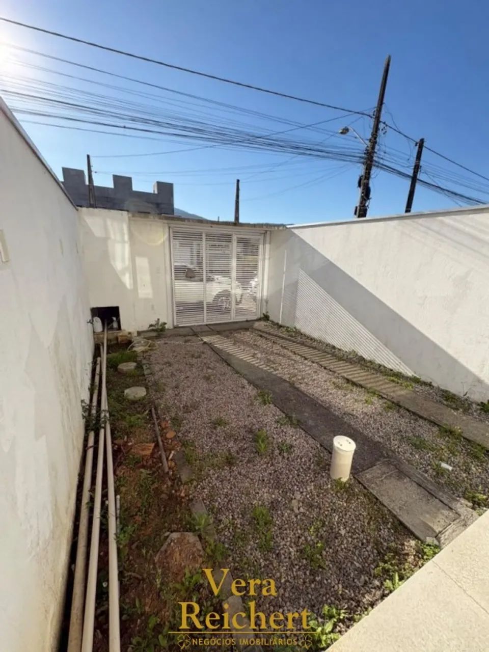 SOBRADO COM 3 QUARTOS RUA 426 - Foto 2