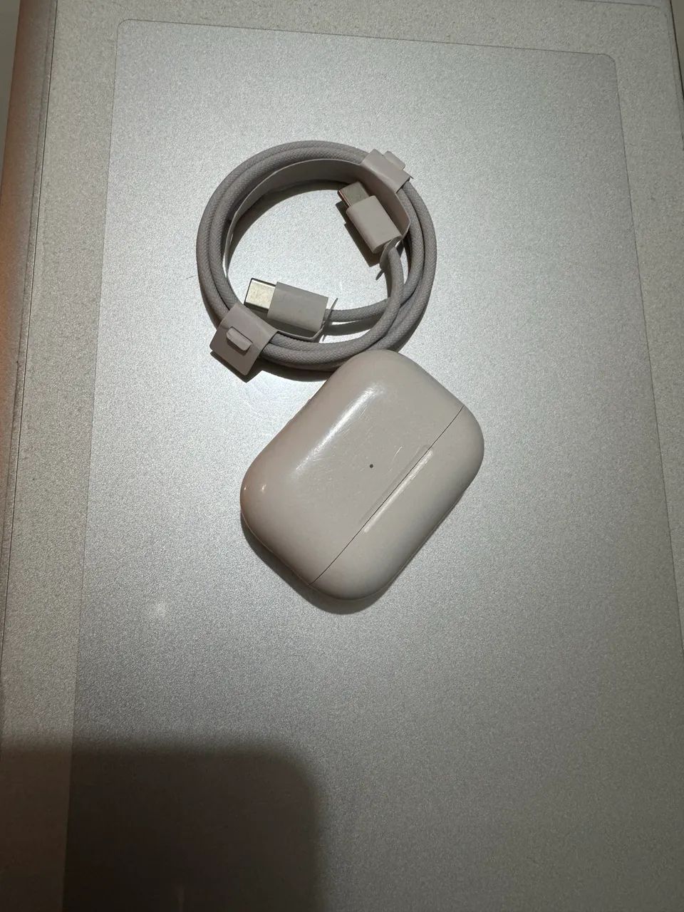 AirPods Pro 2 com conexão USB-C muito novo - Acessórios de Celular