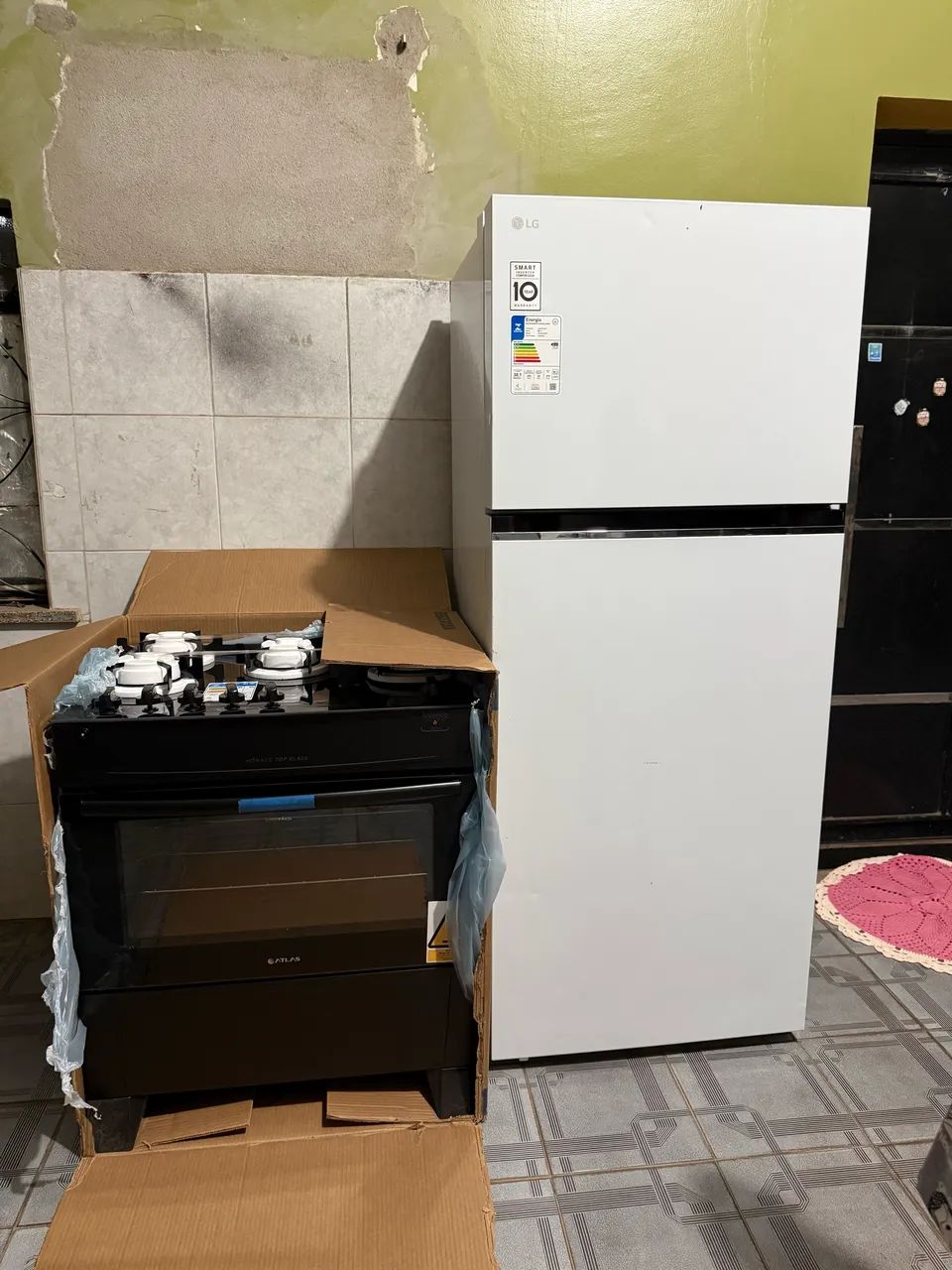 Geladeira LG inverter frosfree 375 litros + fogão 5 bocas tampo em vidro nunca usado  - Foto 2