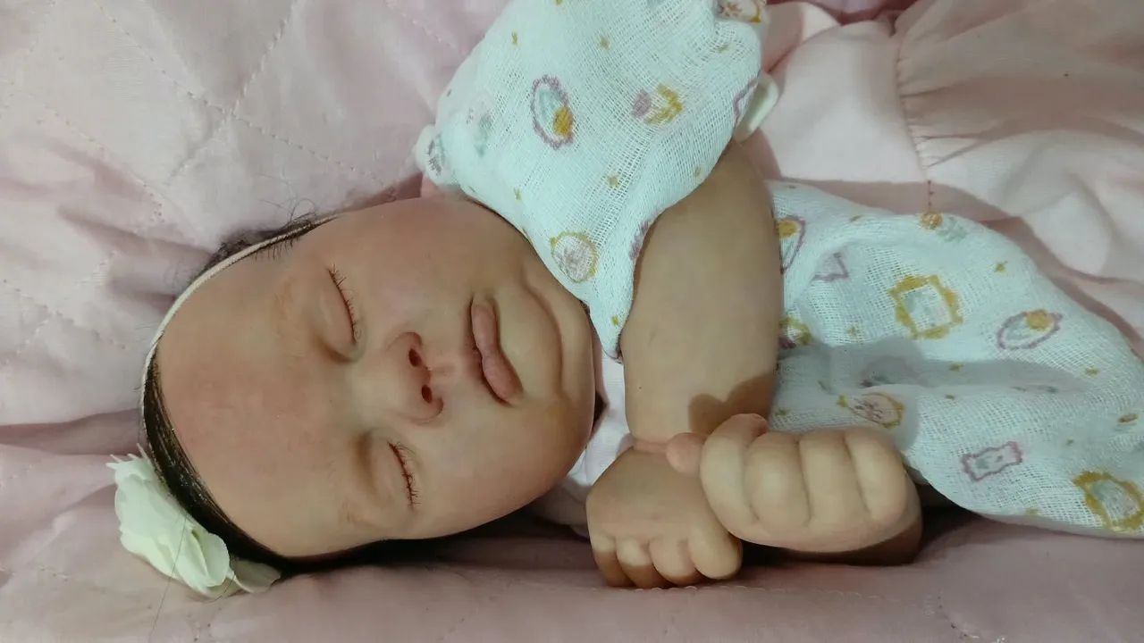 Bebê Reborn hiper realista  - Foto 3