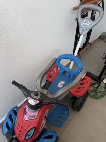 Quadriciclo infantil 