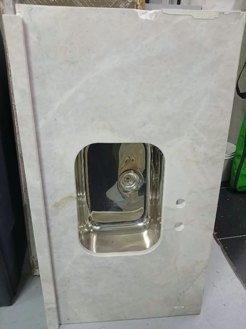 Pia de mármore com cuba de inox - Foto 2